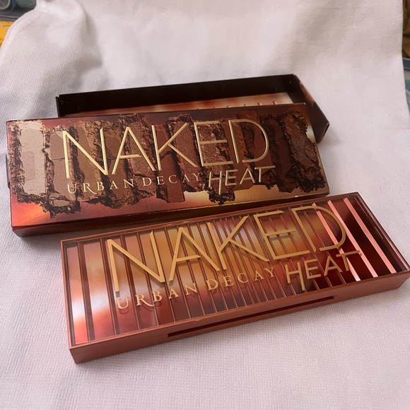 Brand New Urban Decay heated eyeshadow palette - Picture 4 of 5